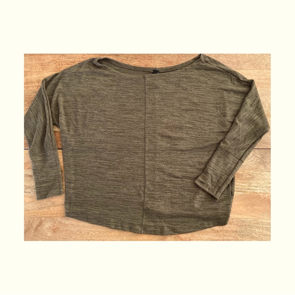 bobi Los Angeles Green Off-the-Shoulder Batwing Top Size Small